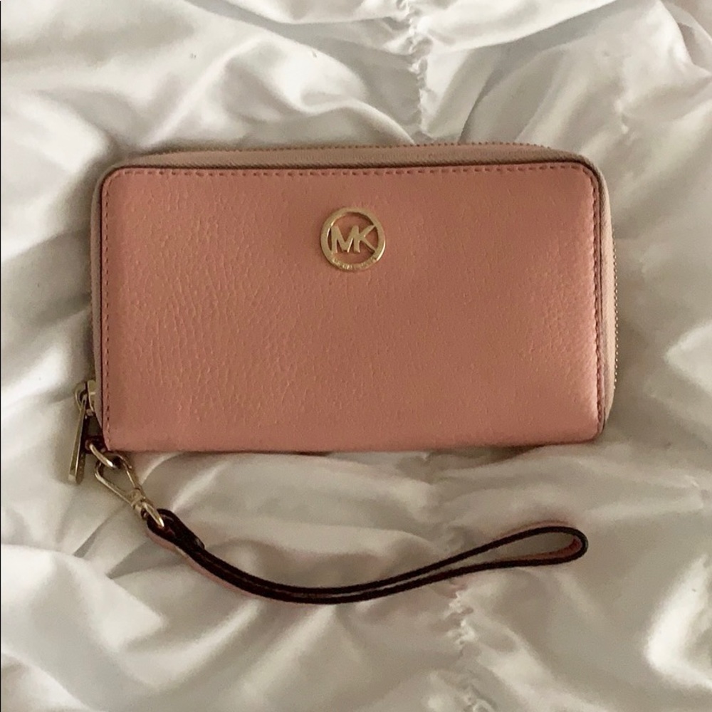 Michael Kors Fulton Pink Wristlet Wallet